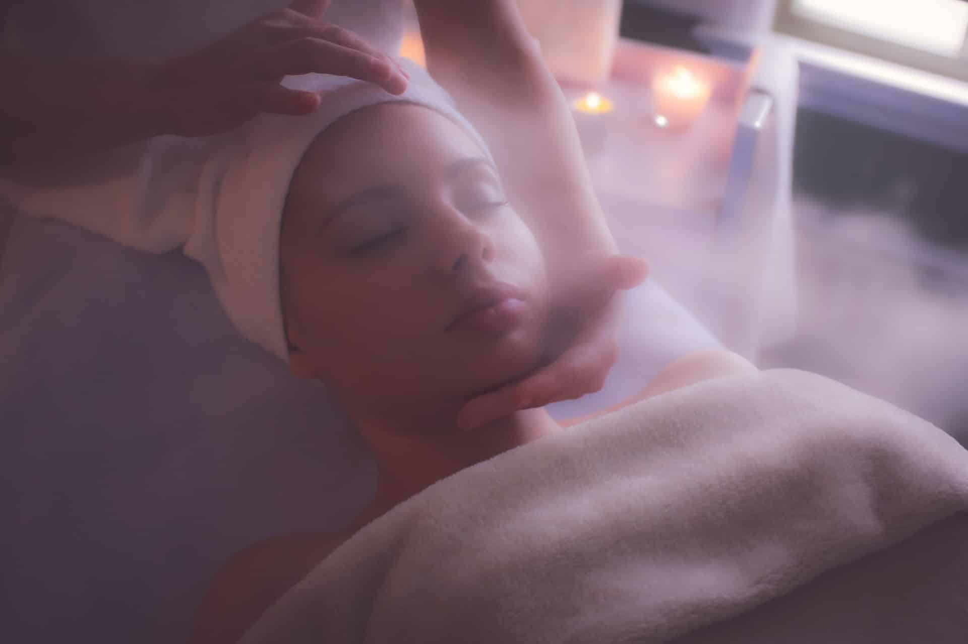 A woman receives Sonia's signature deep pore cleansing facial